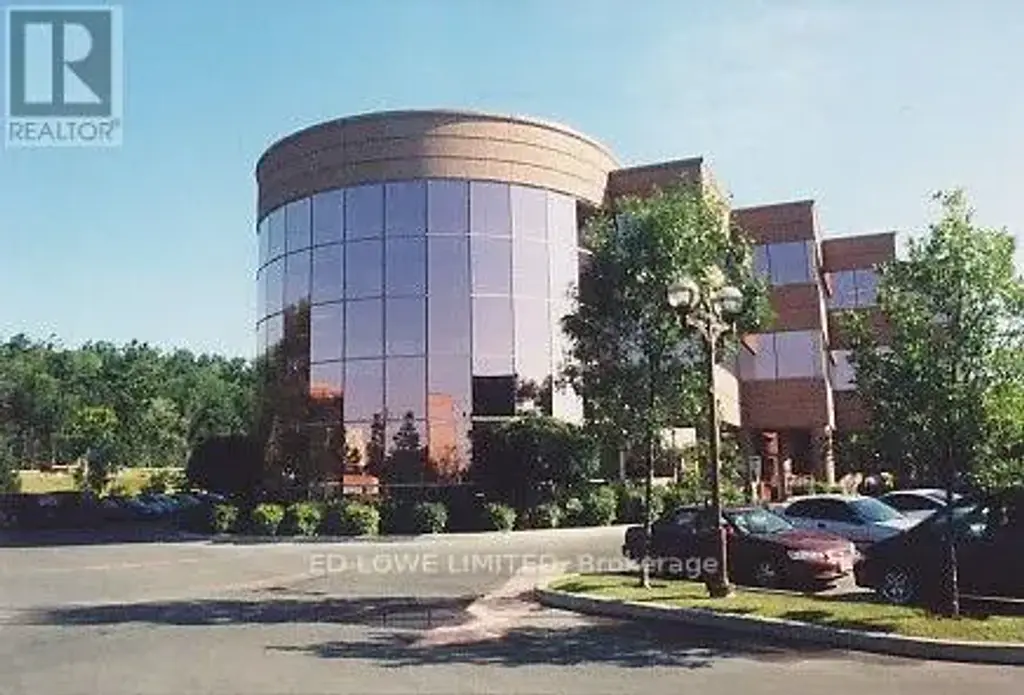 101 - 126 Wellington Street W, Barrie (Wellington)